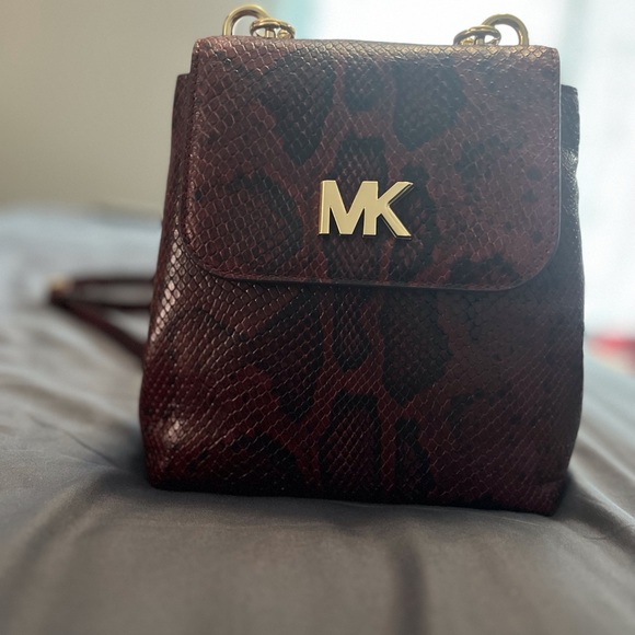 Micheal Kors mini backpack/purse - Picture 2 of 10